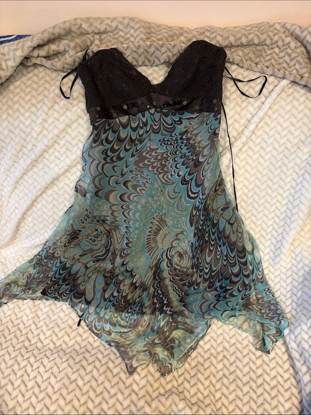 Laundry By Shelli Segal Black Lace & Teal Swirl dress with fairy type hem